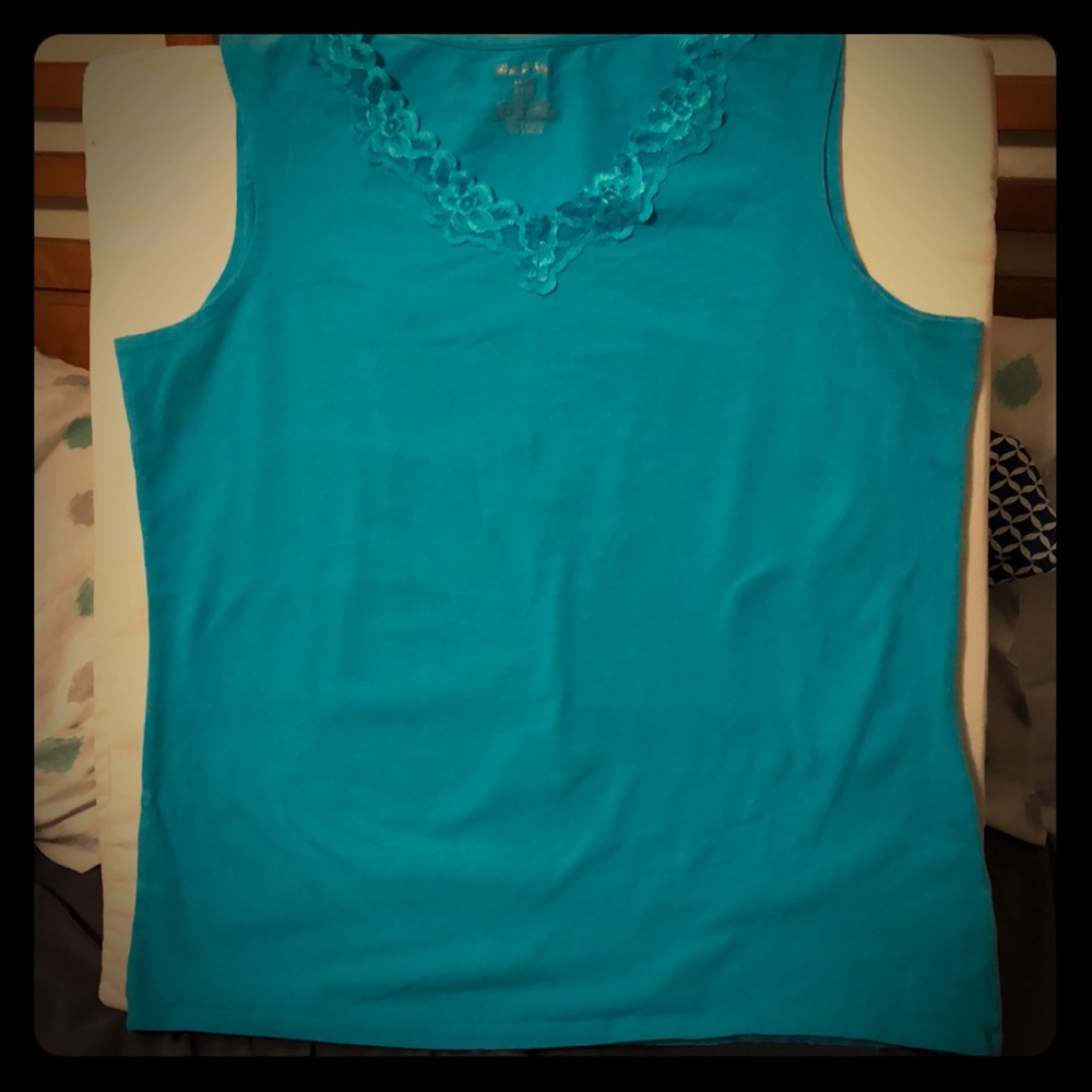 🎉 5/$35 Sleeveless Shirt